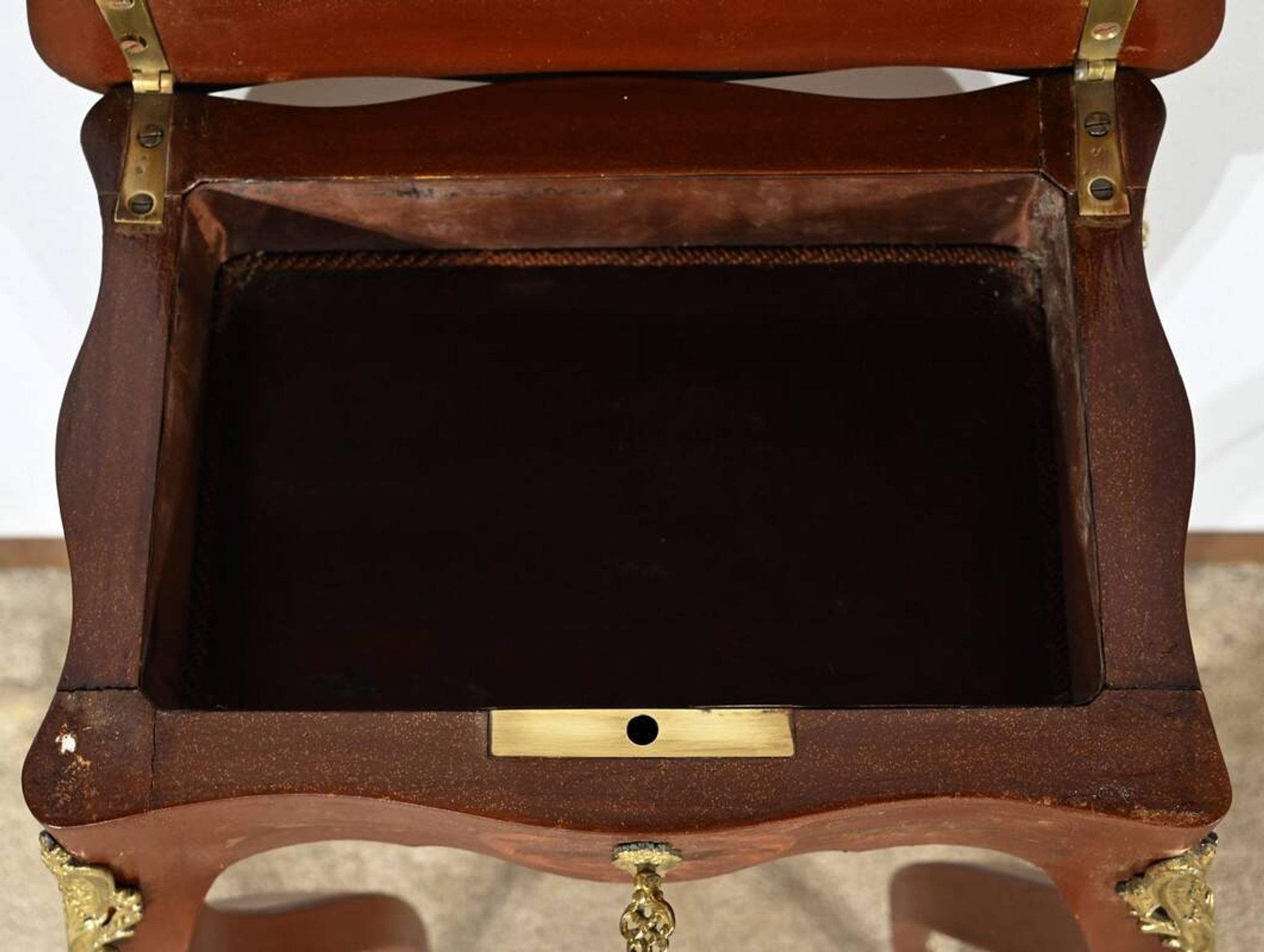 Small Table in Lacquered Wood, Louis XV Style – Late 19th Century
