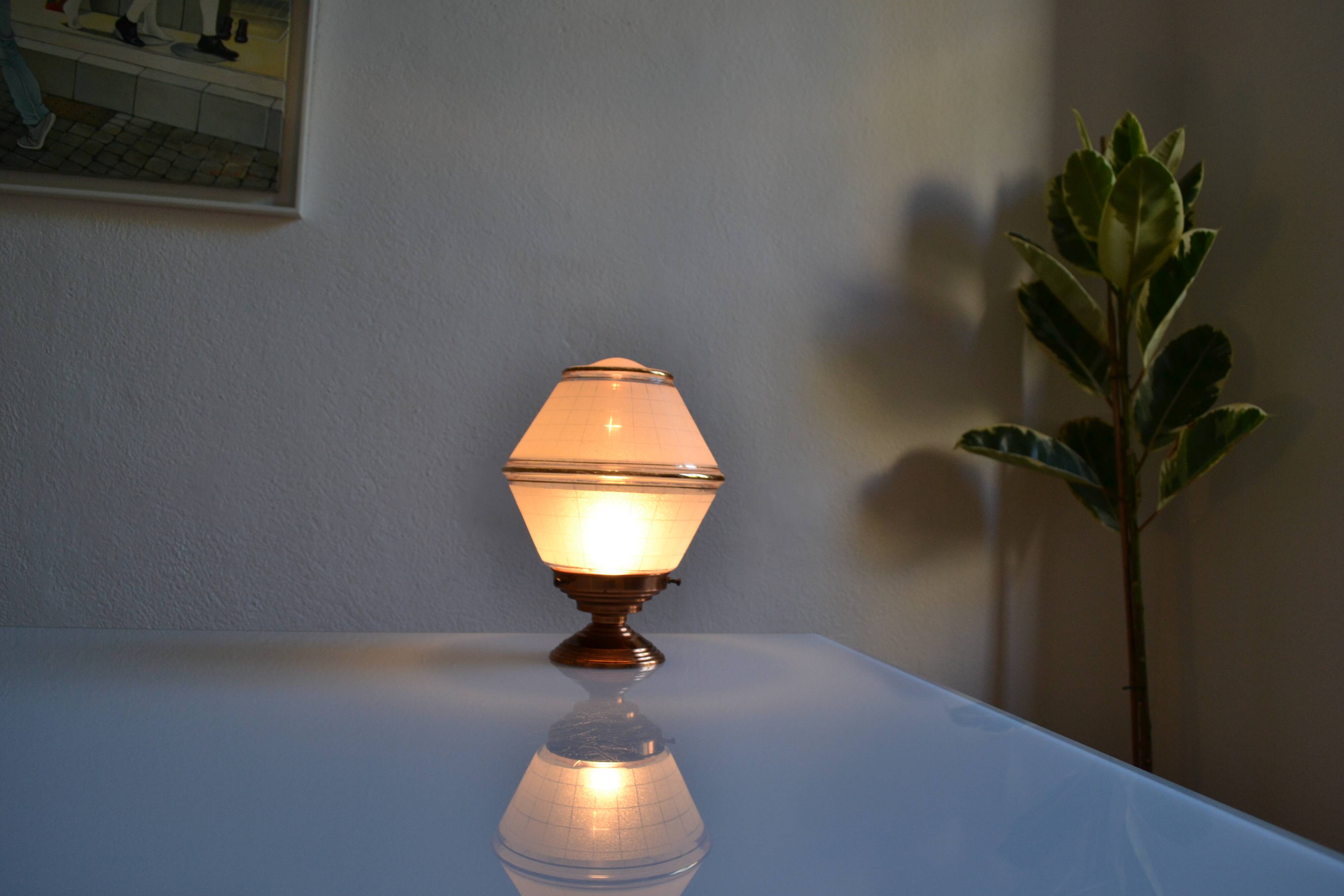 Art Deco table lamp with granite glass globe