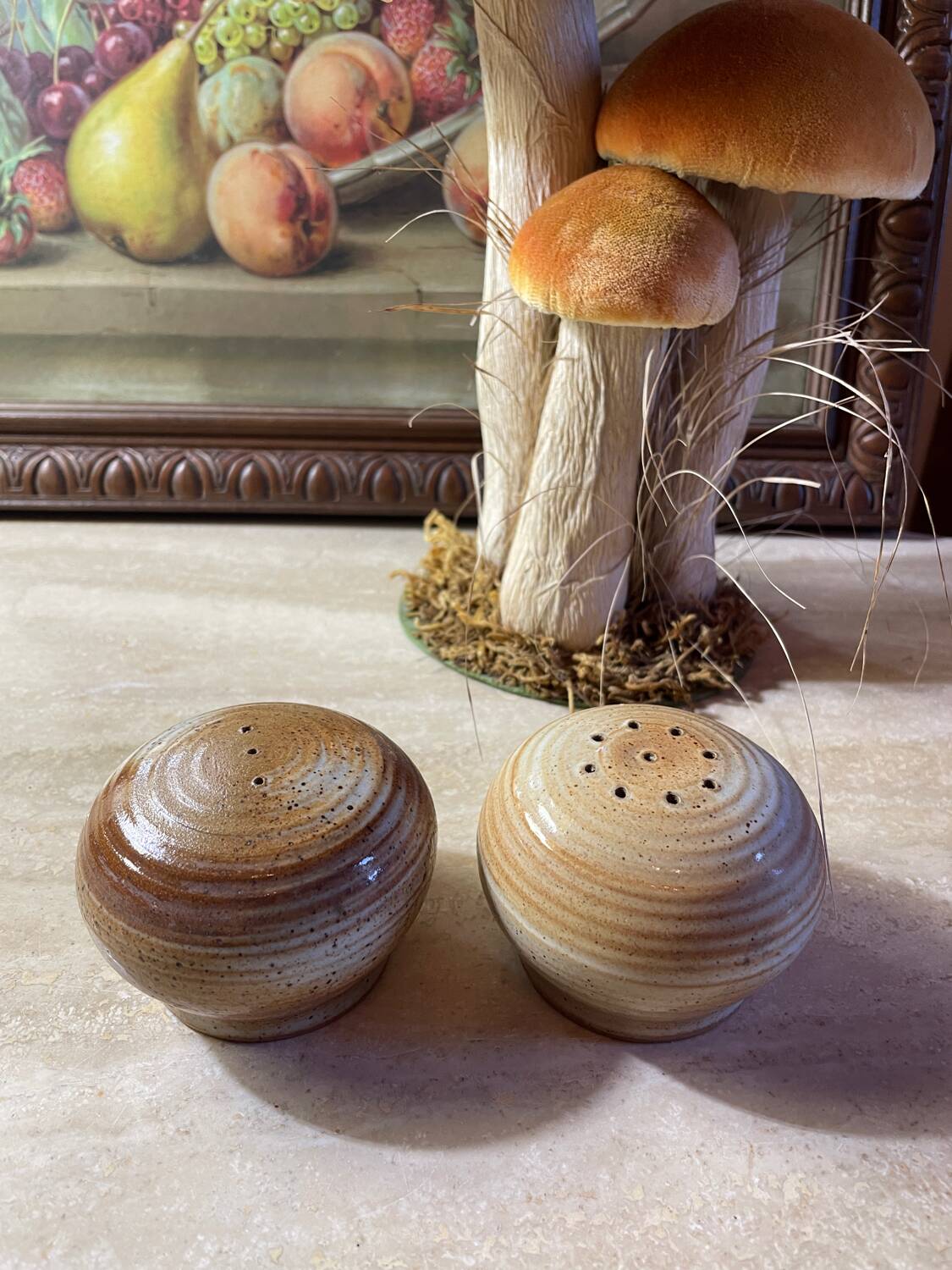 Salt and pepper shaker Marais stoneware