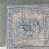 Coffre à bois en cuivre repoussé ancien