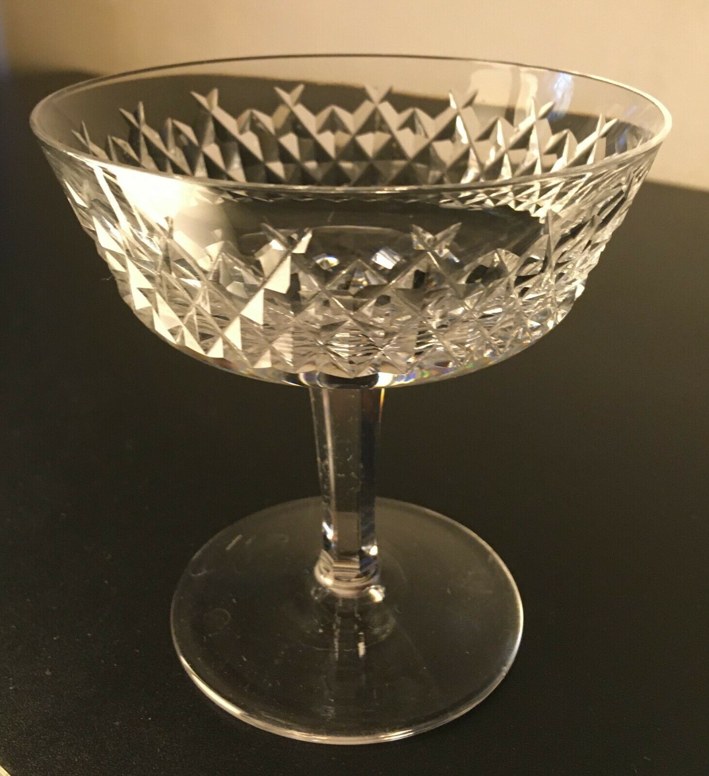 Lot of six glasses waterford crystal champagne alana pattern glasses crystal cup