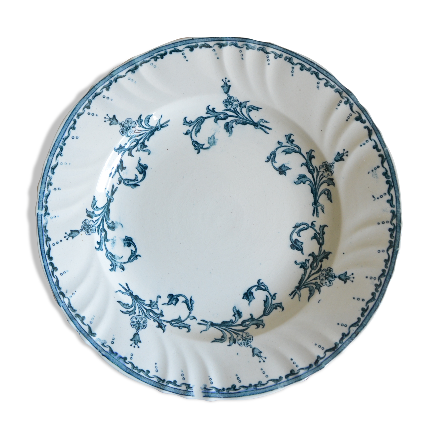 Longwy compote bowl, Chantilly model