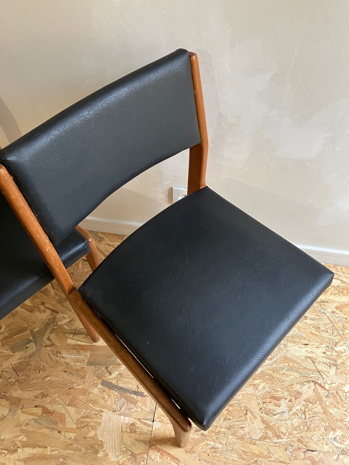 Set of 4 chairs