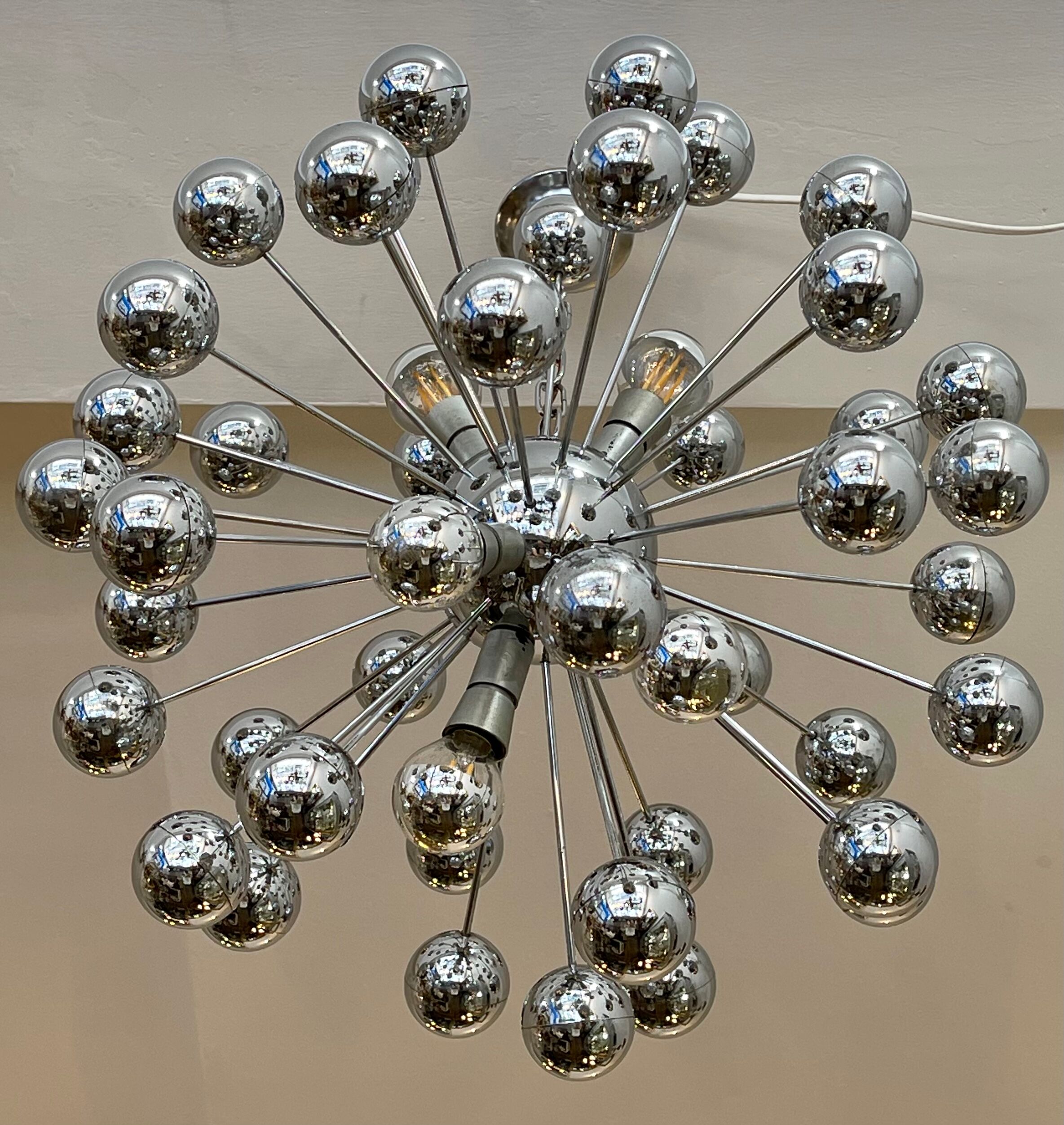 Sputnik chandelier 70