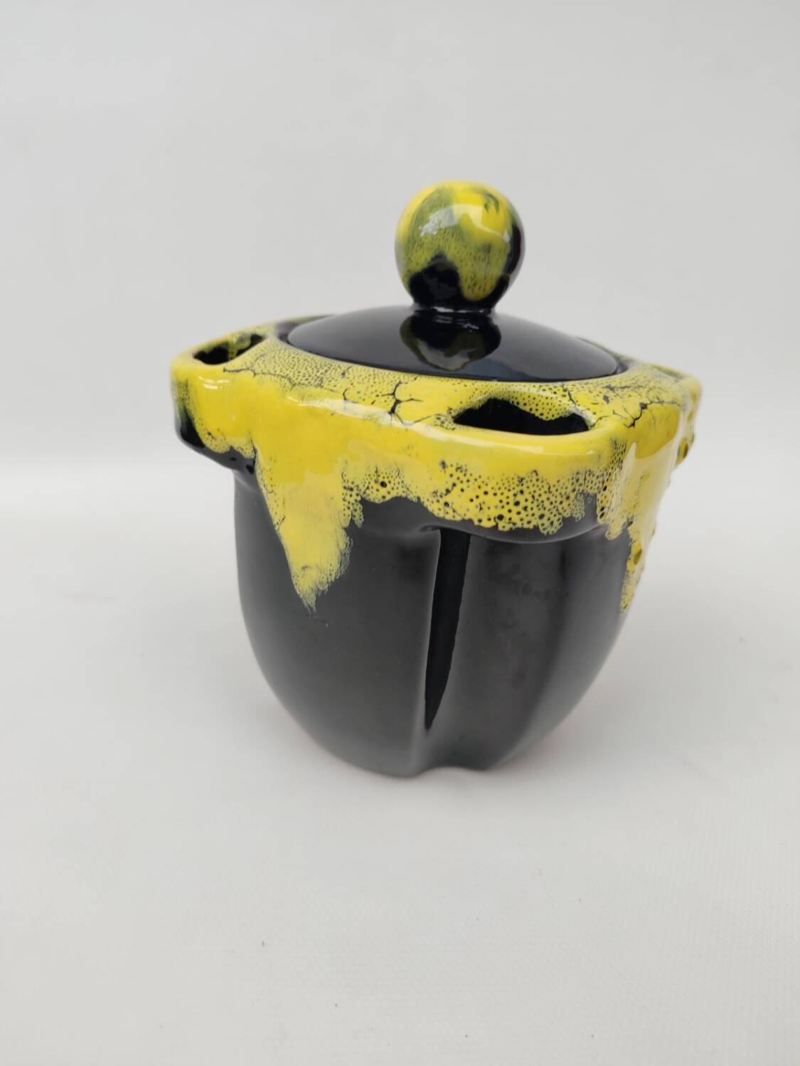 Ceramic ice bucket, mid-20th century.