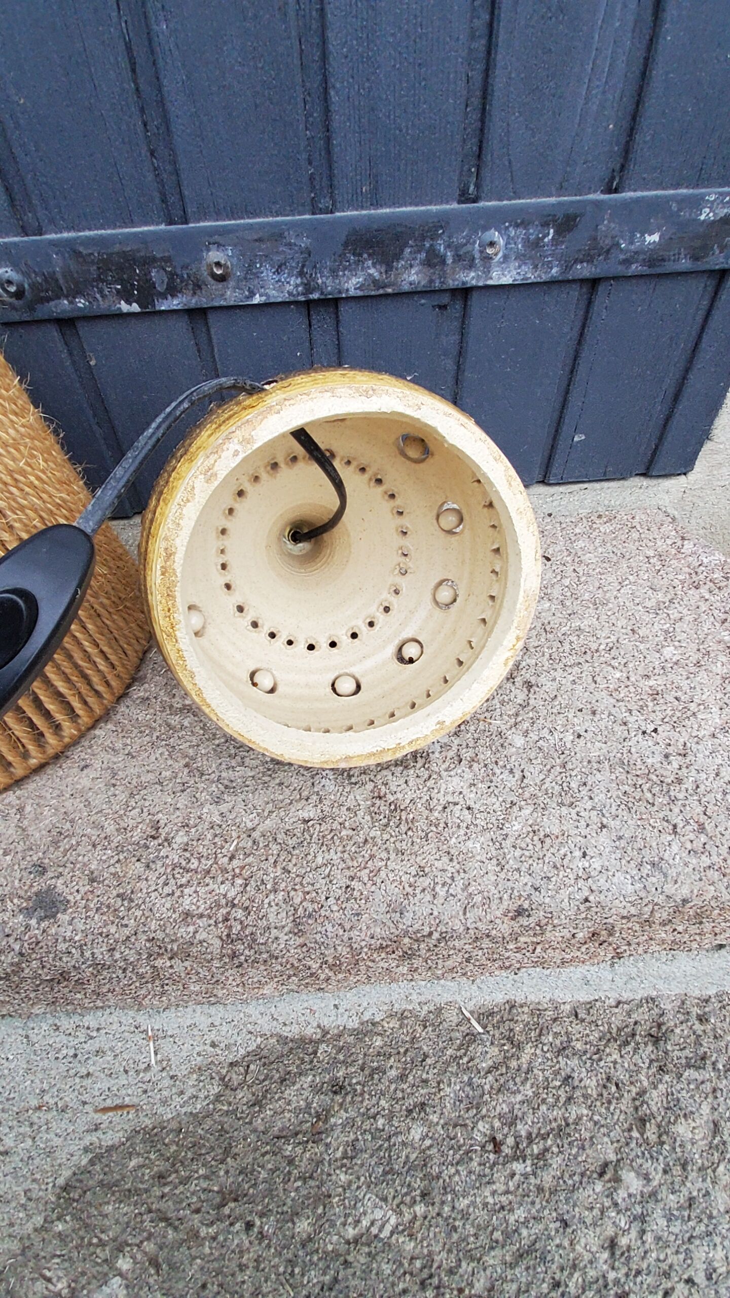 Georges Pelletier's ceramic lamp rope lampshade