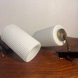 Paire applique en teck et verre opalin