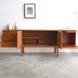 Enfilade by McIntosh – Dunvegan * 201.5 cm