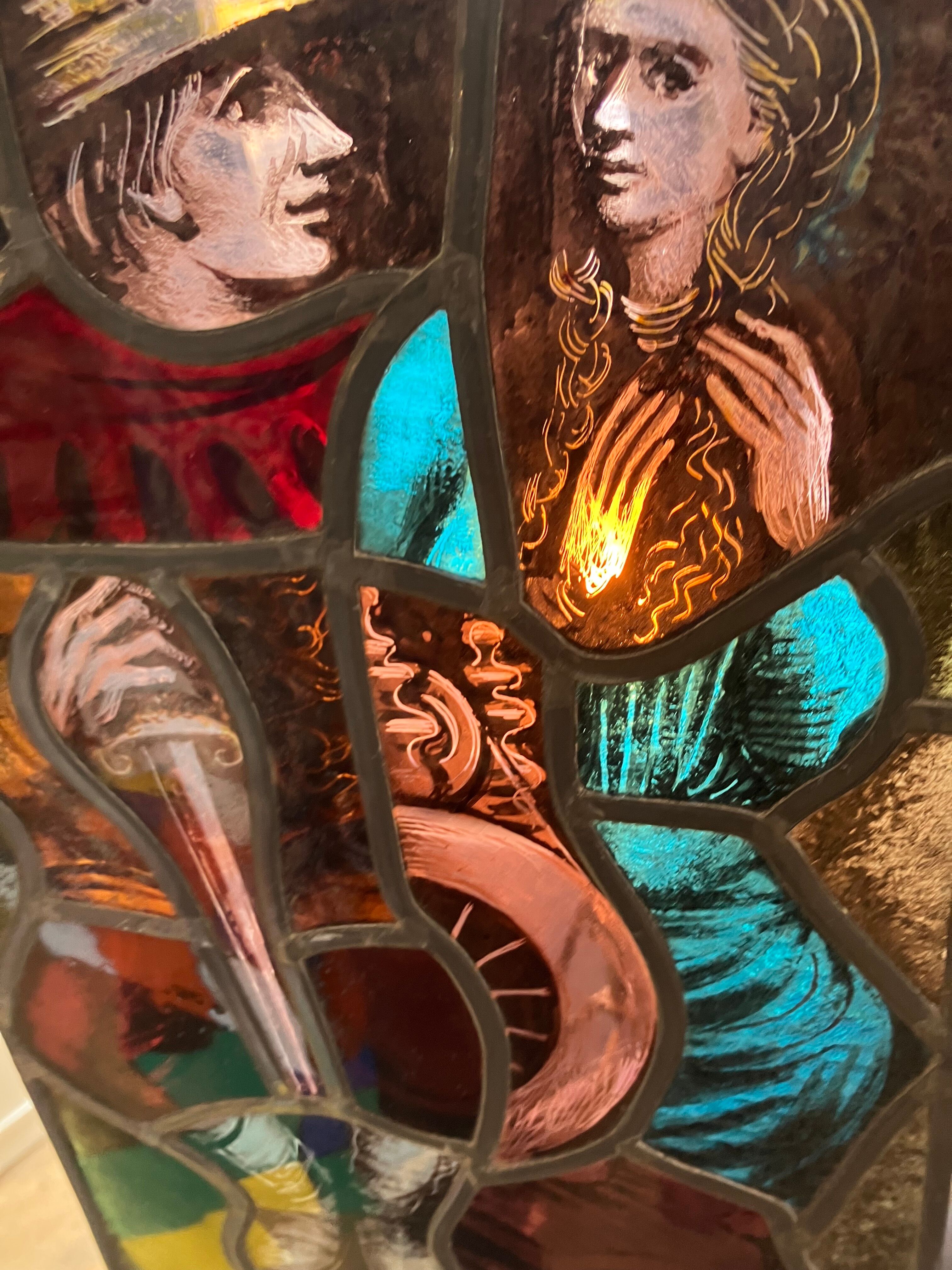 Stained hanging glass polychrome