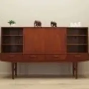 Buffet en teck, design danois, années 1960, production : Danemark
