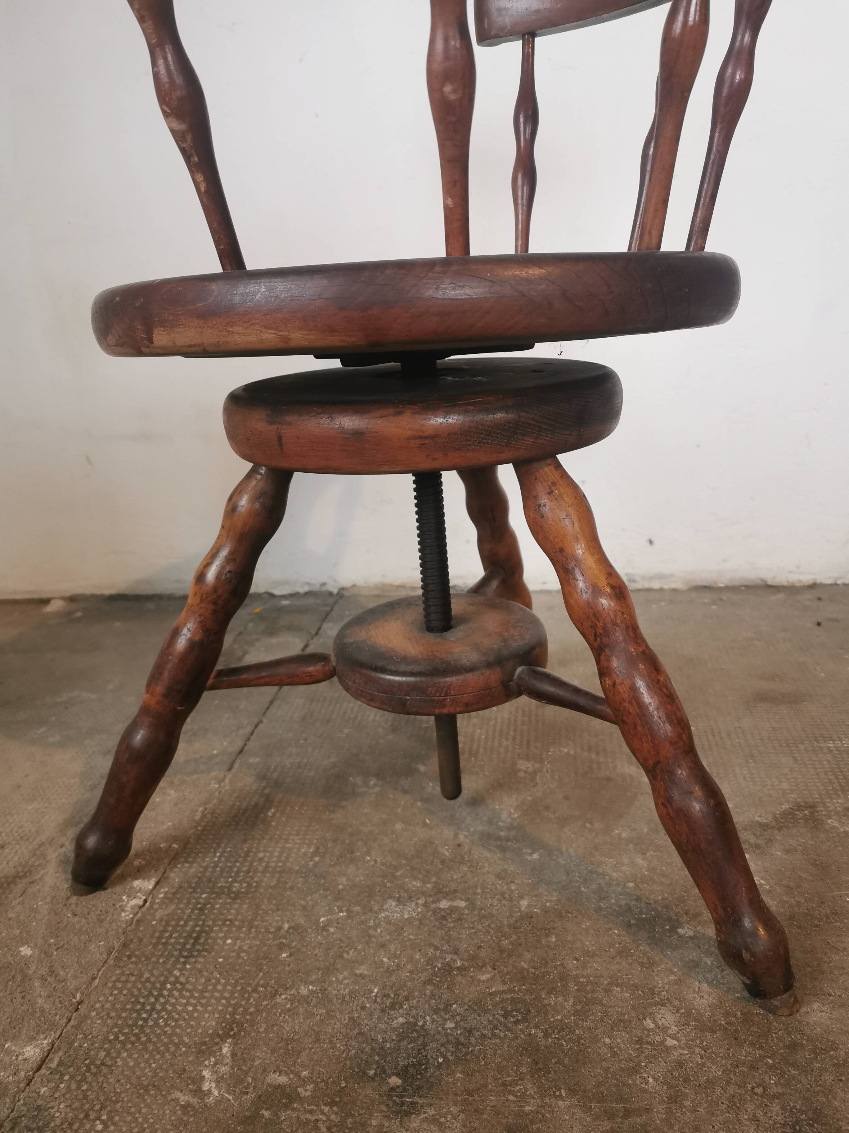 Fauteuil de bureau pivotant dit de capitaine vers 1900