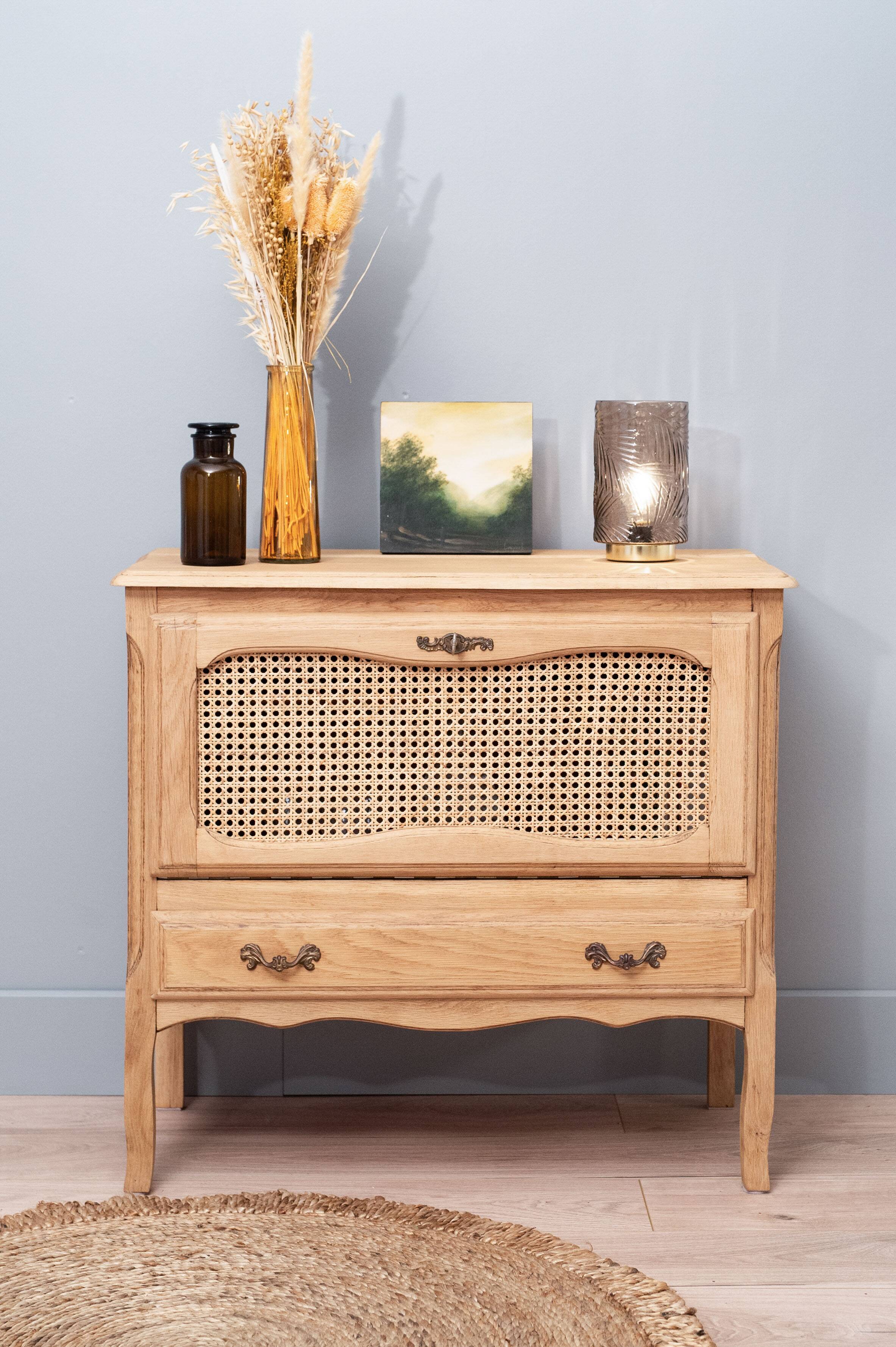 Bar cabinet / Tv cabinet