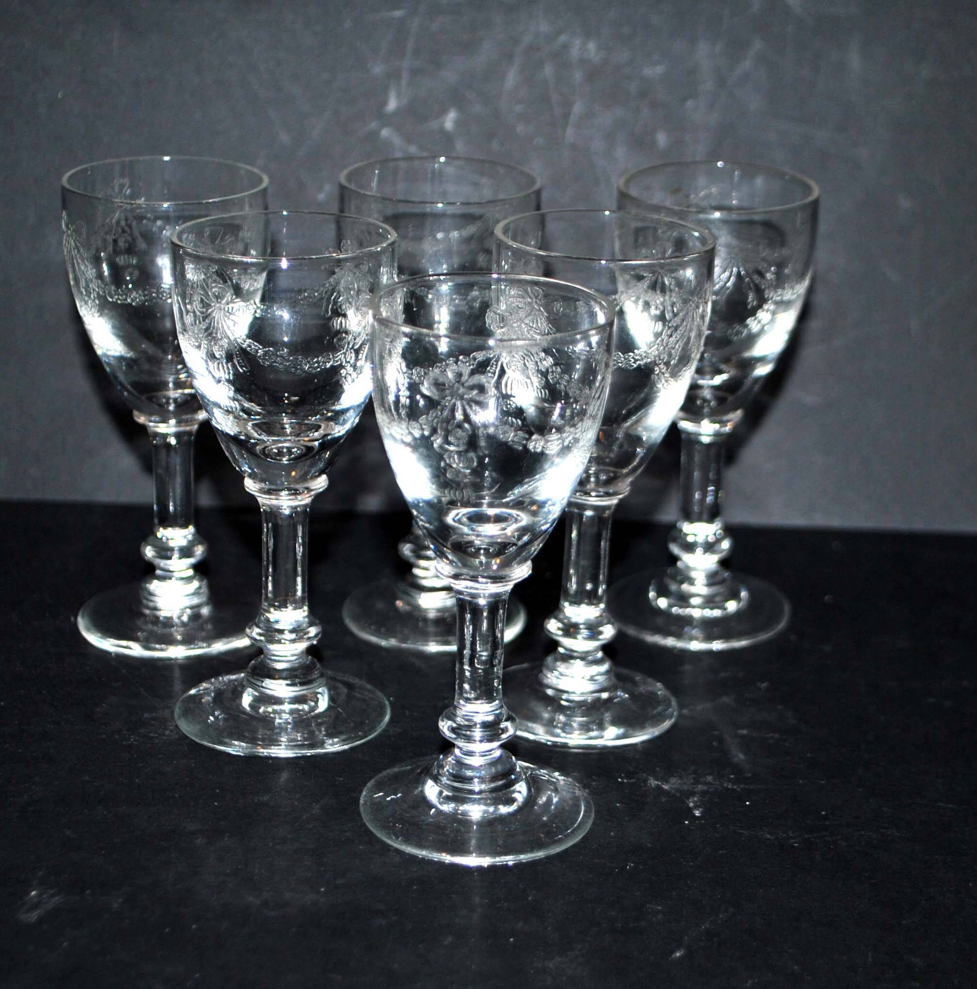 Set of 6 old acid-etched liqueur glasses - decoration of knots and garlands of flowers 1900