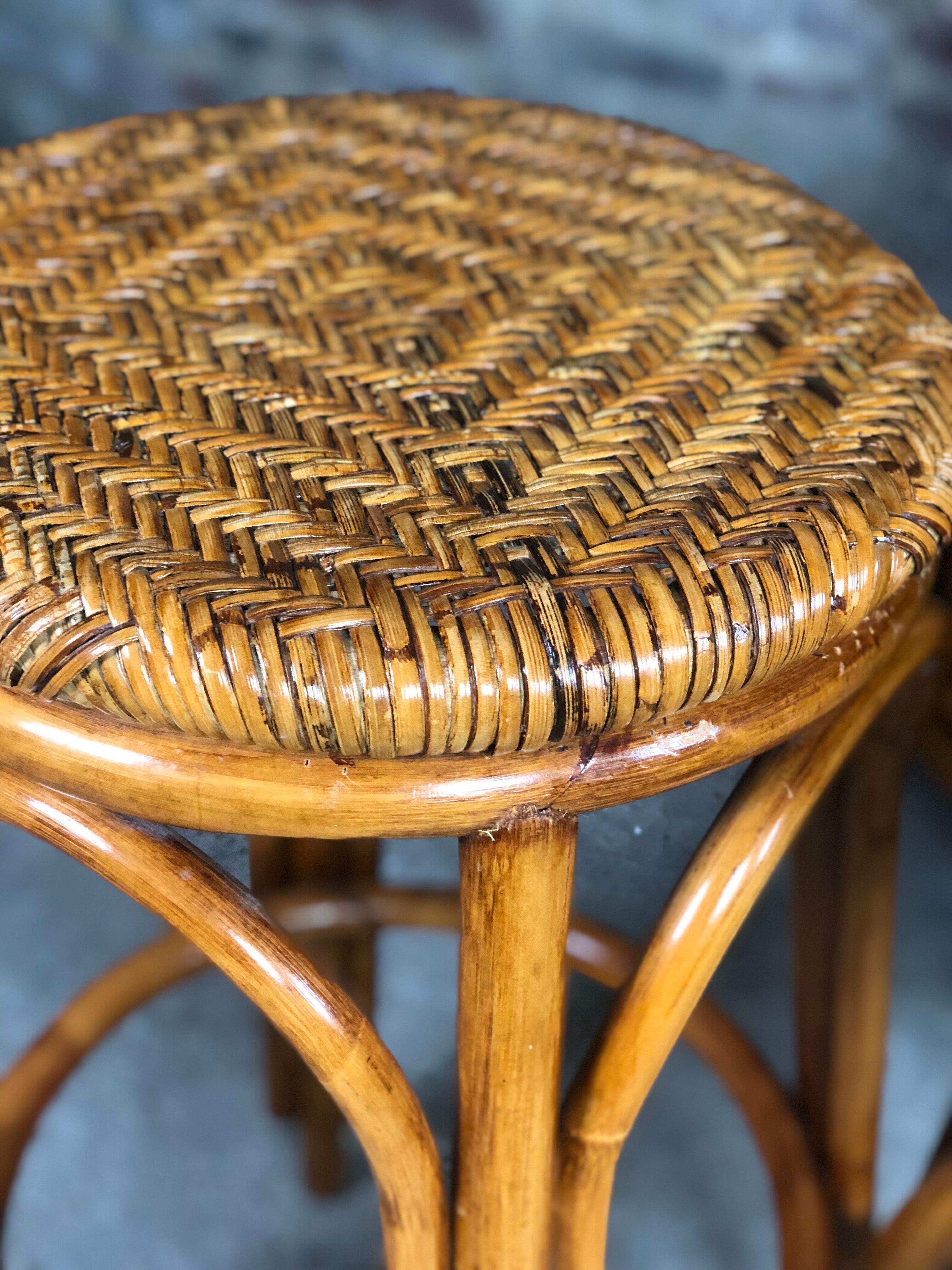 Bar and its 3 vintage stools in rattan and bamboo 1960'S