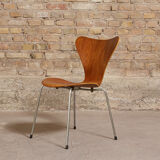 Chair series 7, No.3107 by Arne Jacobsen for Fritz Hansen, teak butterfly, Denmark, circa 1955