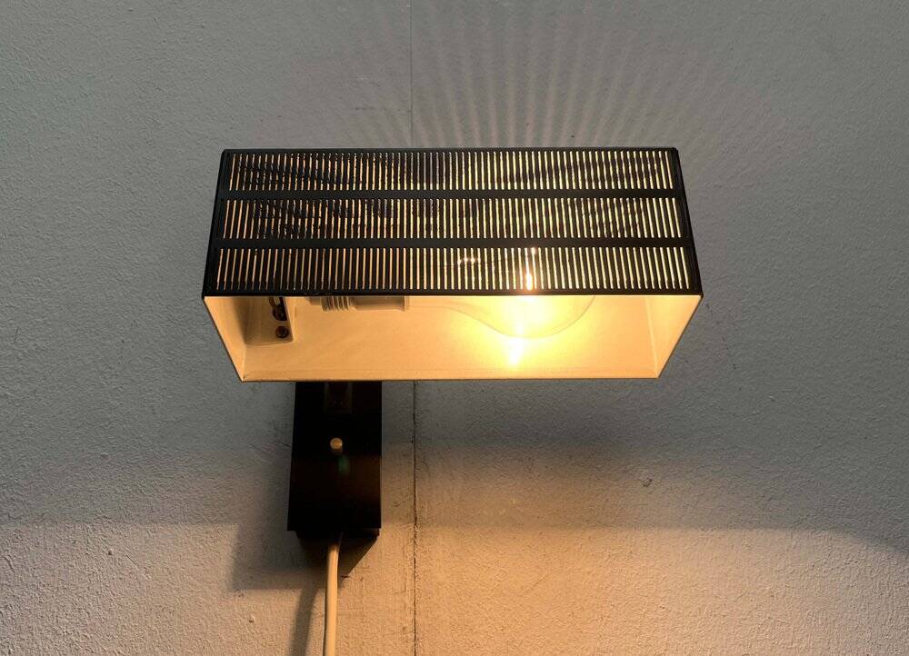 Mid-century German minimalist wall lamp model Flamingo by BUR, Bünte & Remmler Leuchten, 1960s.
