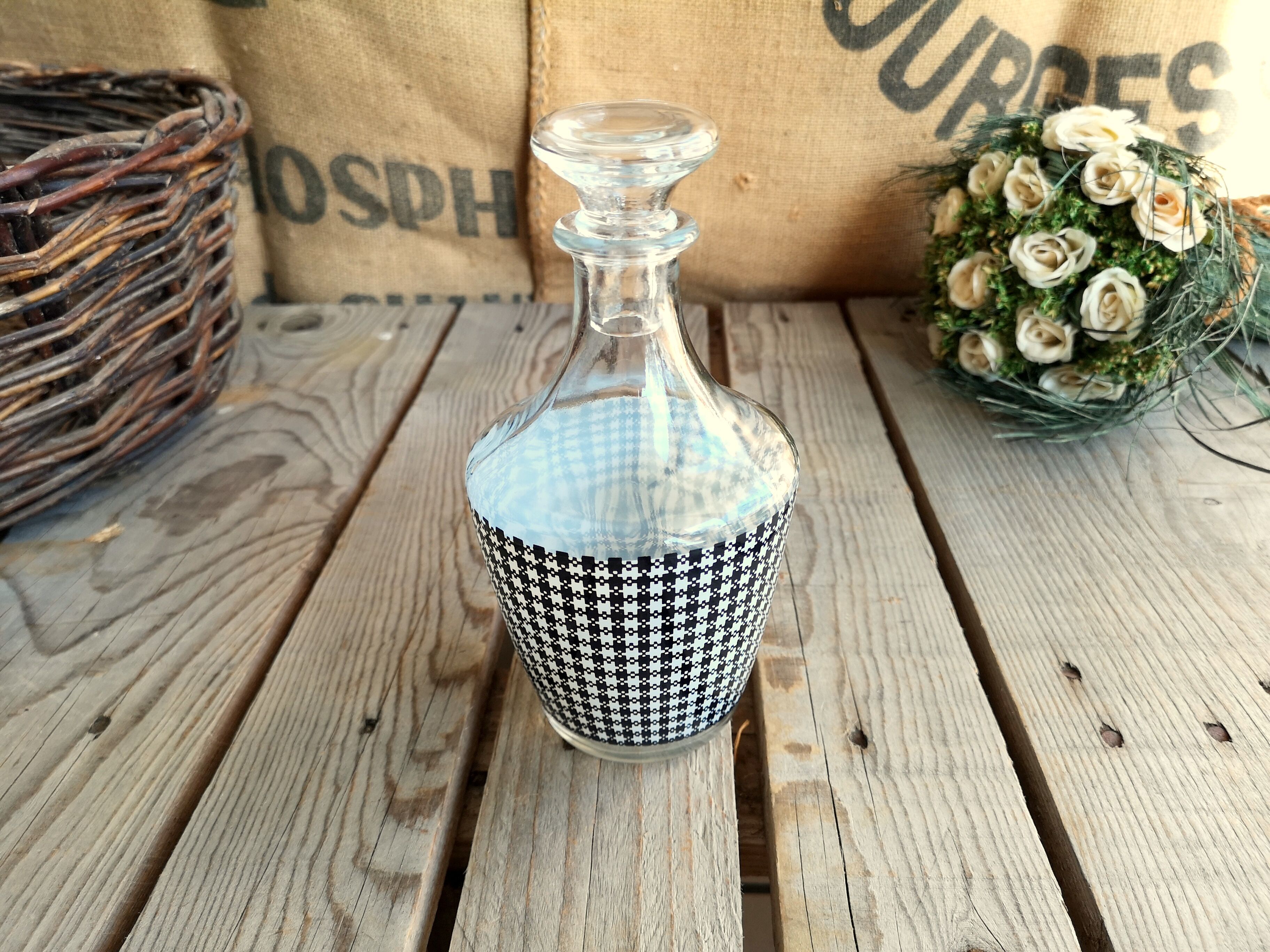 Carafe Luminarc Vintage with Bouchon with Black and White Carreaux décor
