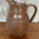 Ancien pichet grès marron décor ciselé géométrique made in france vintage