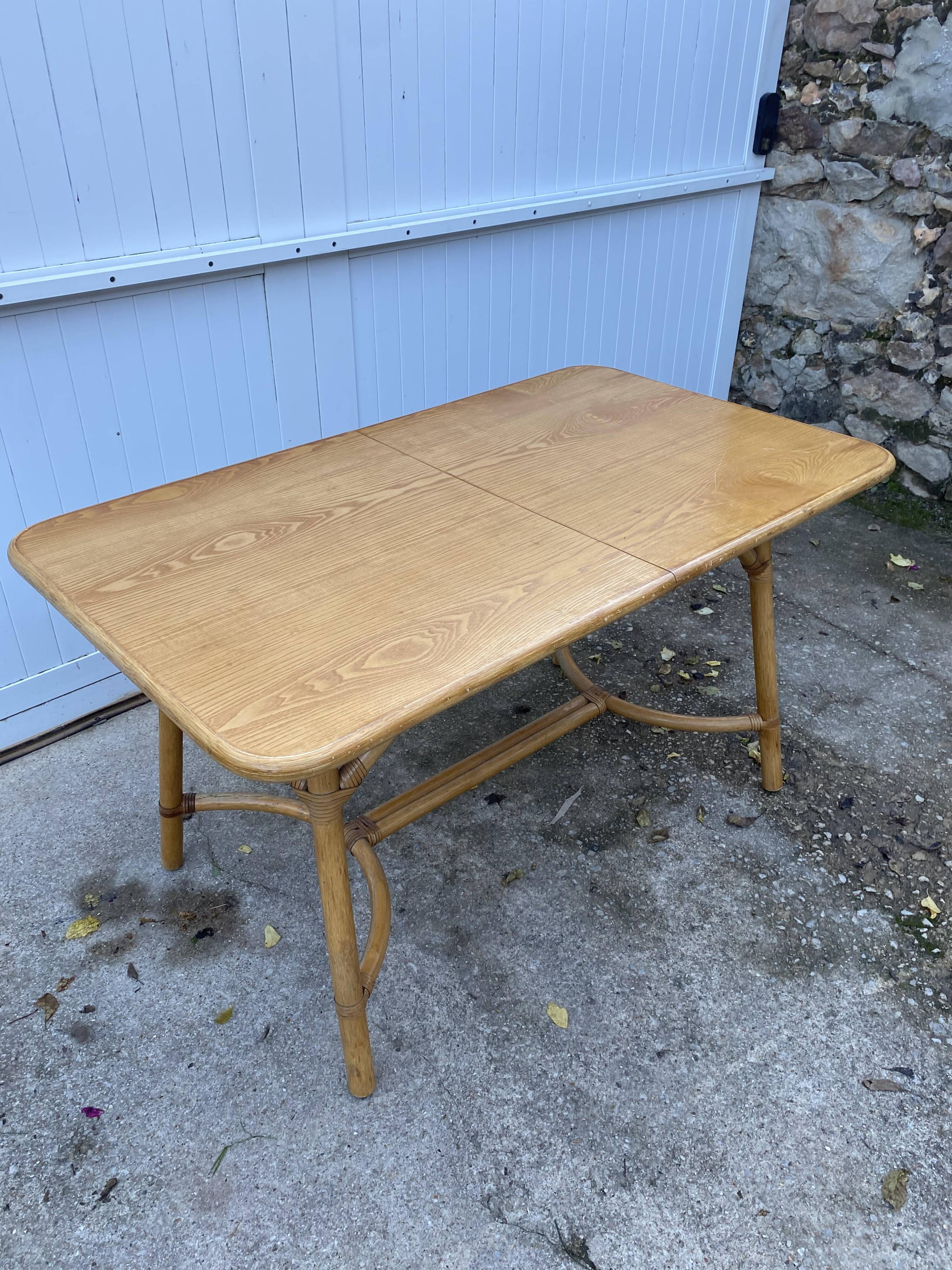 Vintage 80s extendable oak veneer rattan table