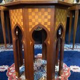 Pedestal tea table in thuya with marquetry decoration
