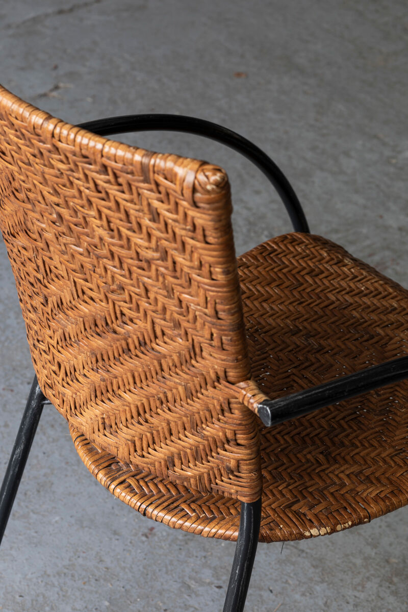 Set of 4 stackable dining chairs in steel and rattan, 1970s