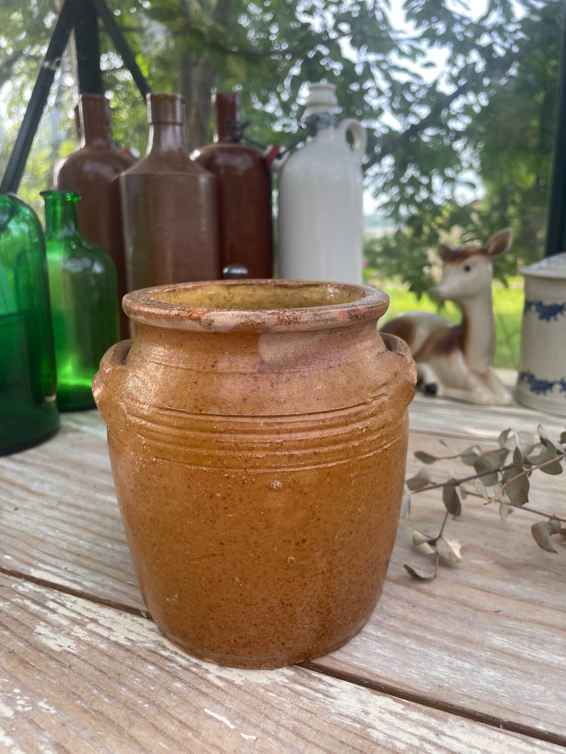 Stoneware pot