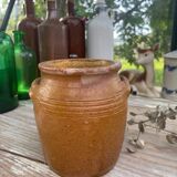 Stoneware pot