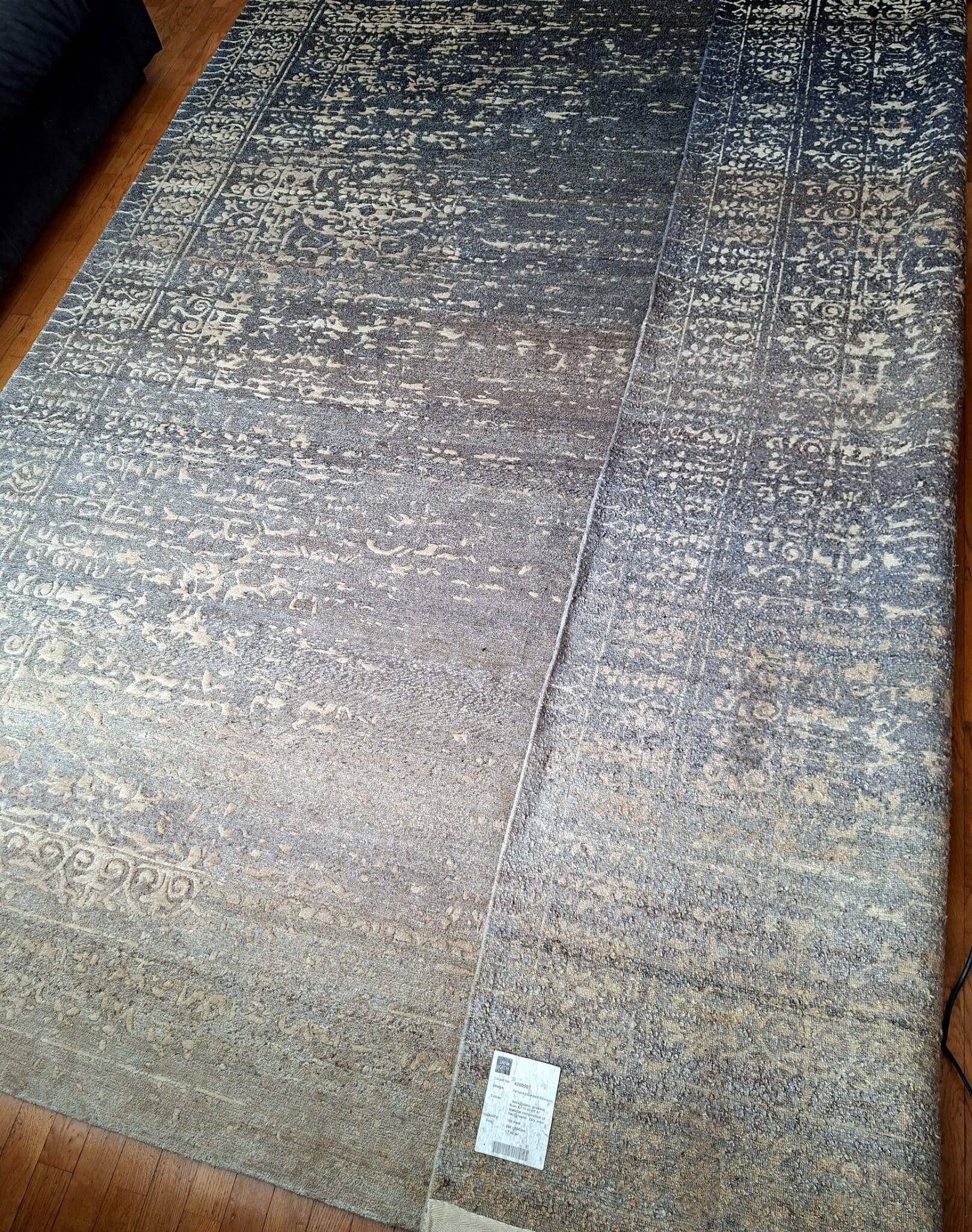 Jan Kath rug "Ferrara Stomped Reverse" 250 × 300 cm