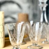 6 engraved wine glasses.