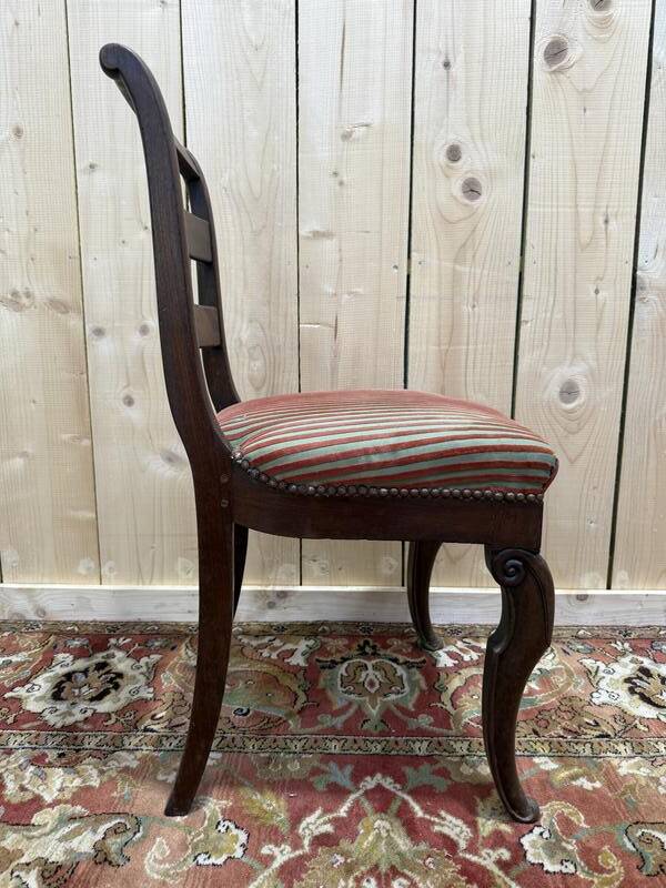 Suite de 6 chaises époque Restauration à restaurer