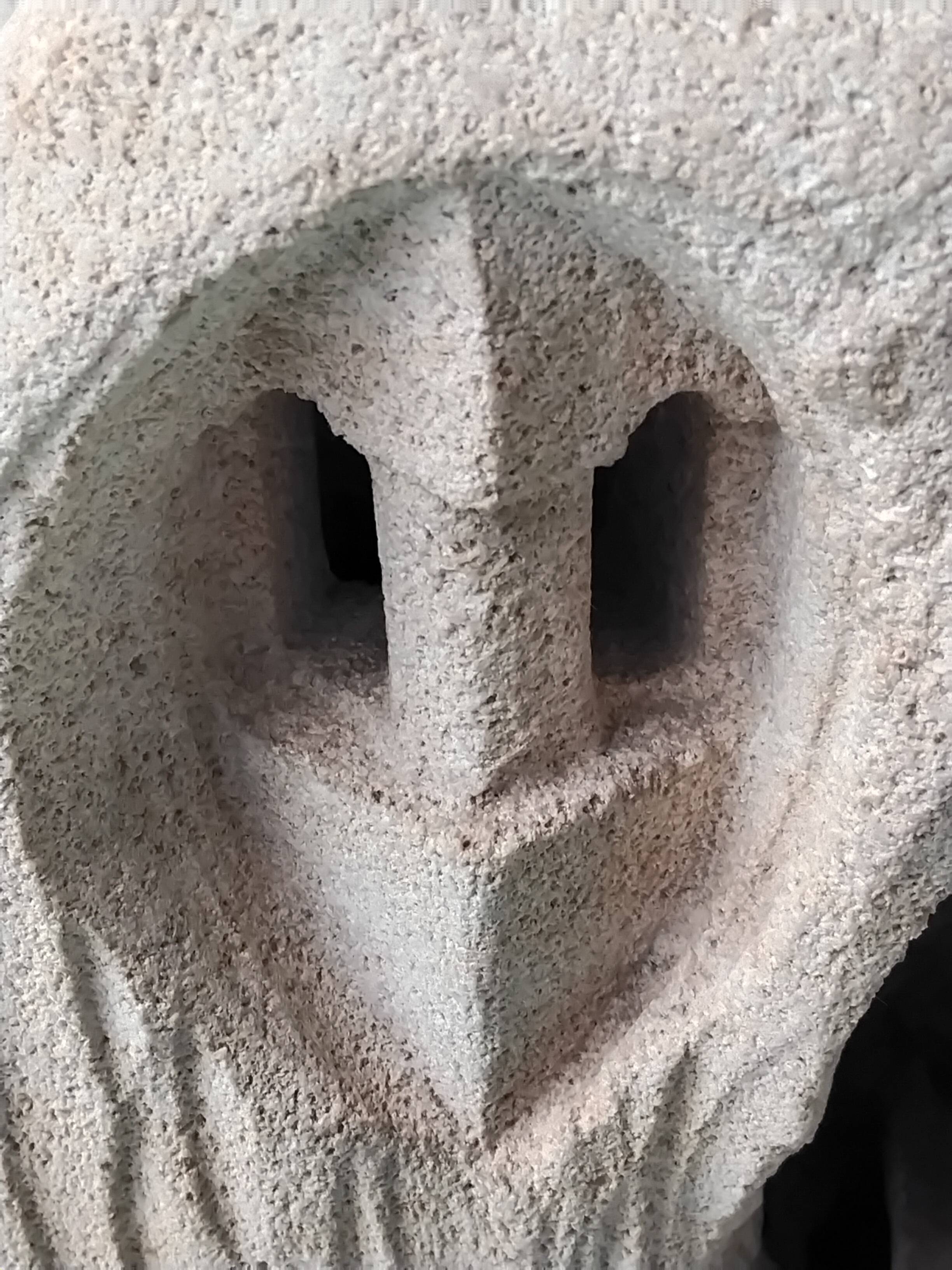 Stone lamp Arsène Galisson