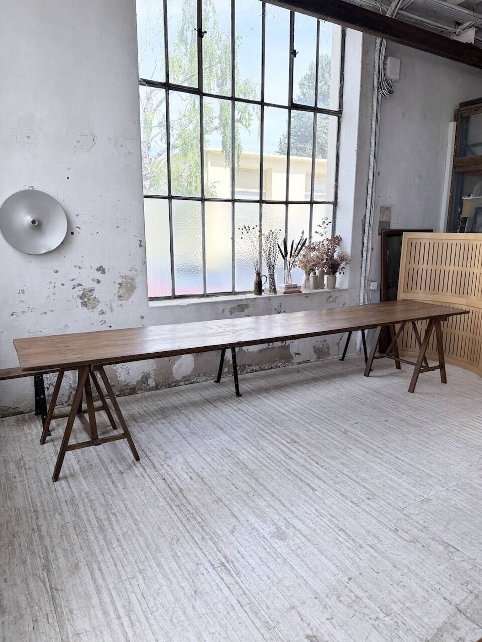XXL trestle farm table 4m and its benches