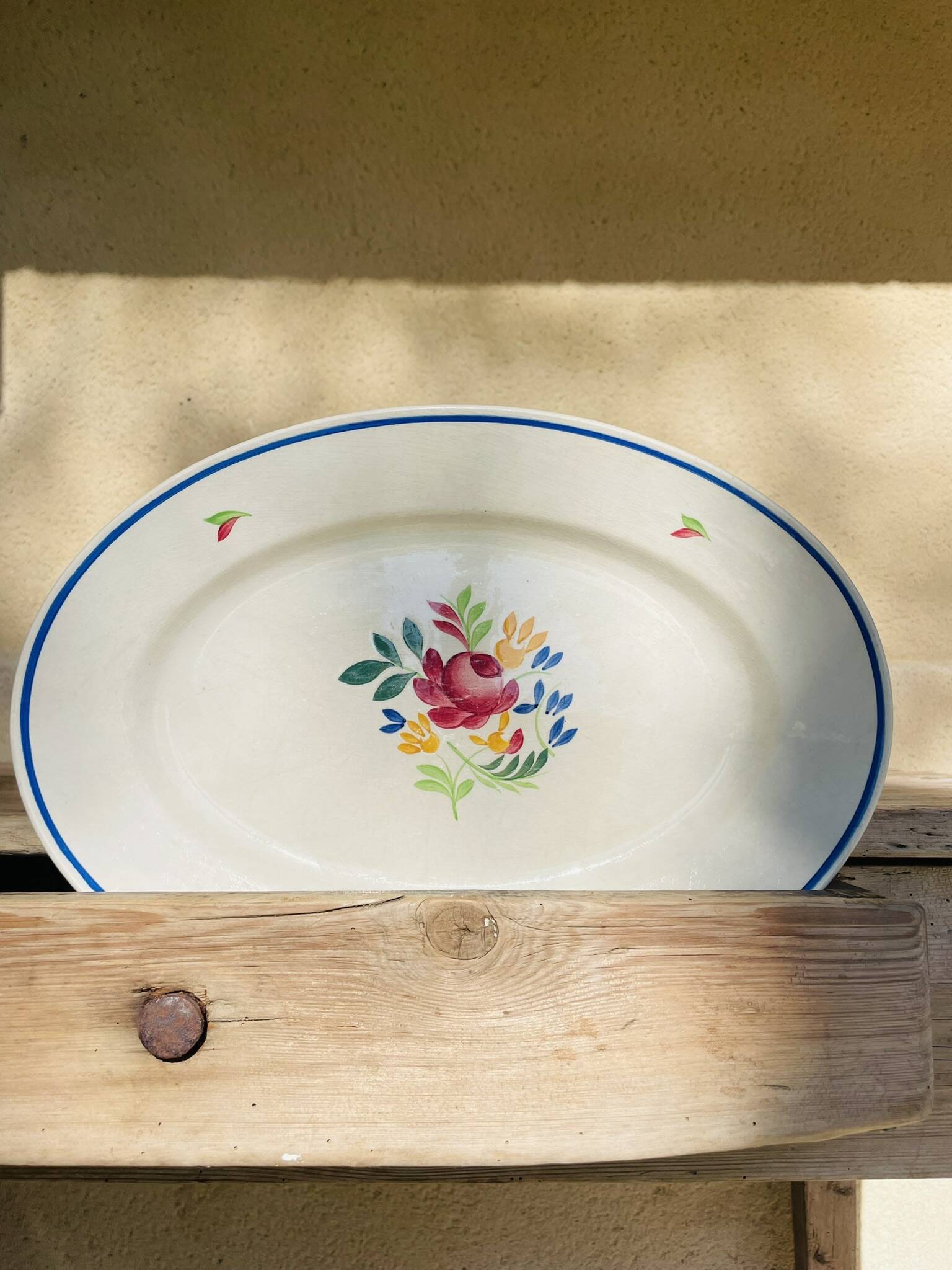 Oval dish from Gien, Anne style