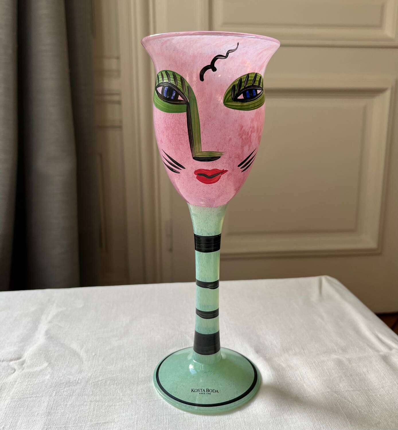 Kosta Boda – Ulrica Hydman Vallien – “Open Minds” – Painted blown glass