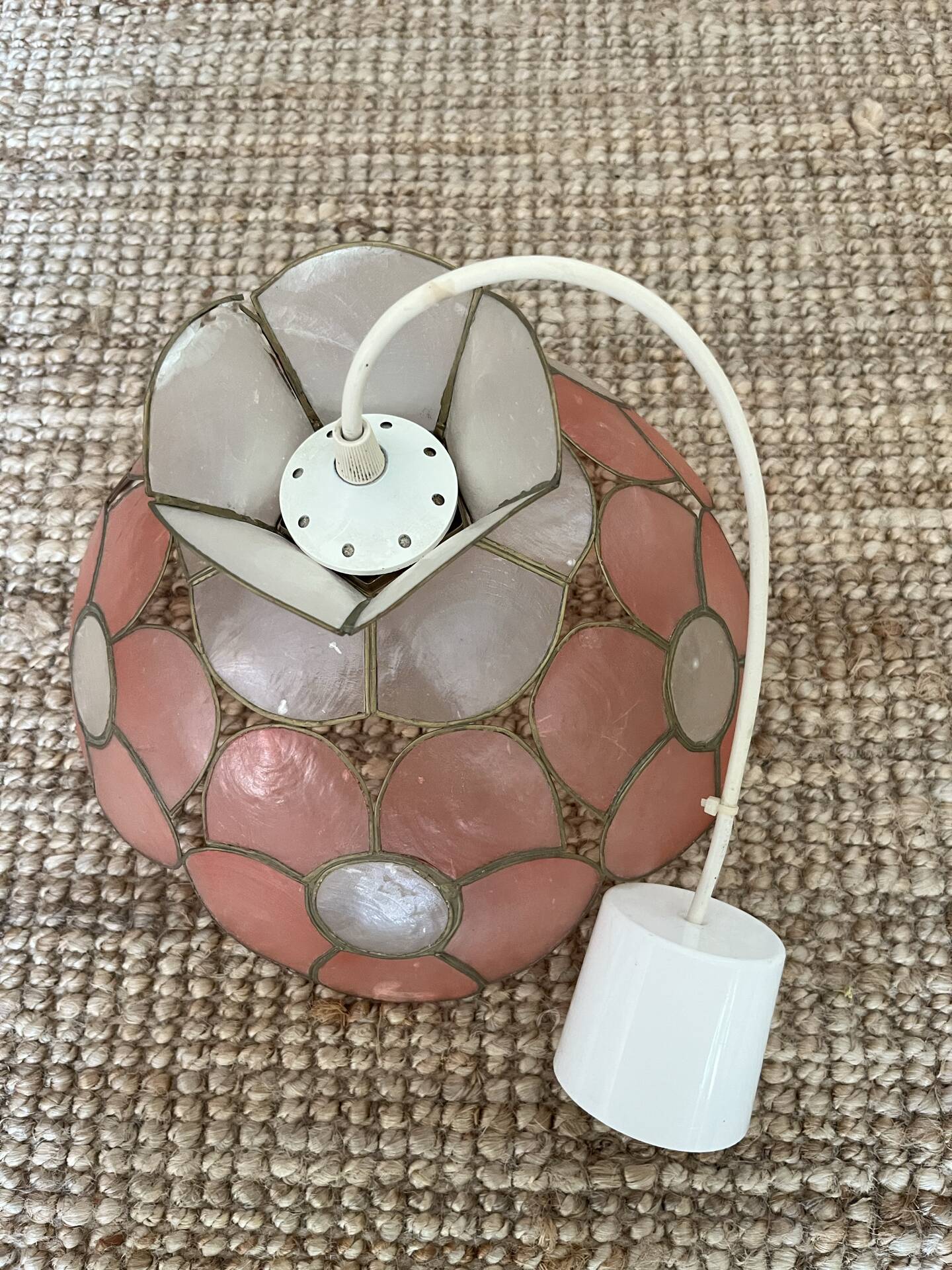Mother-of-pearl pendant