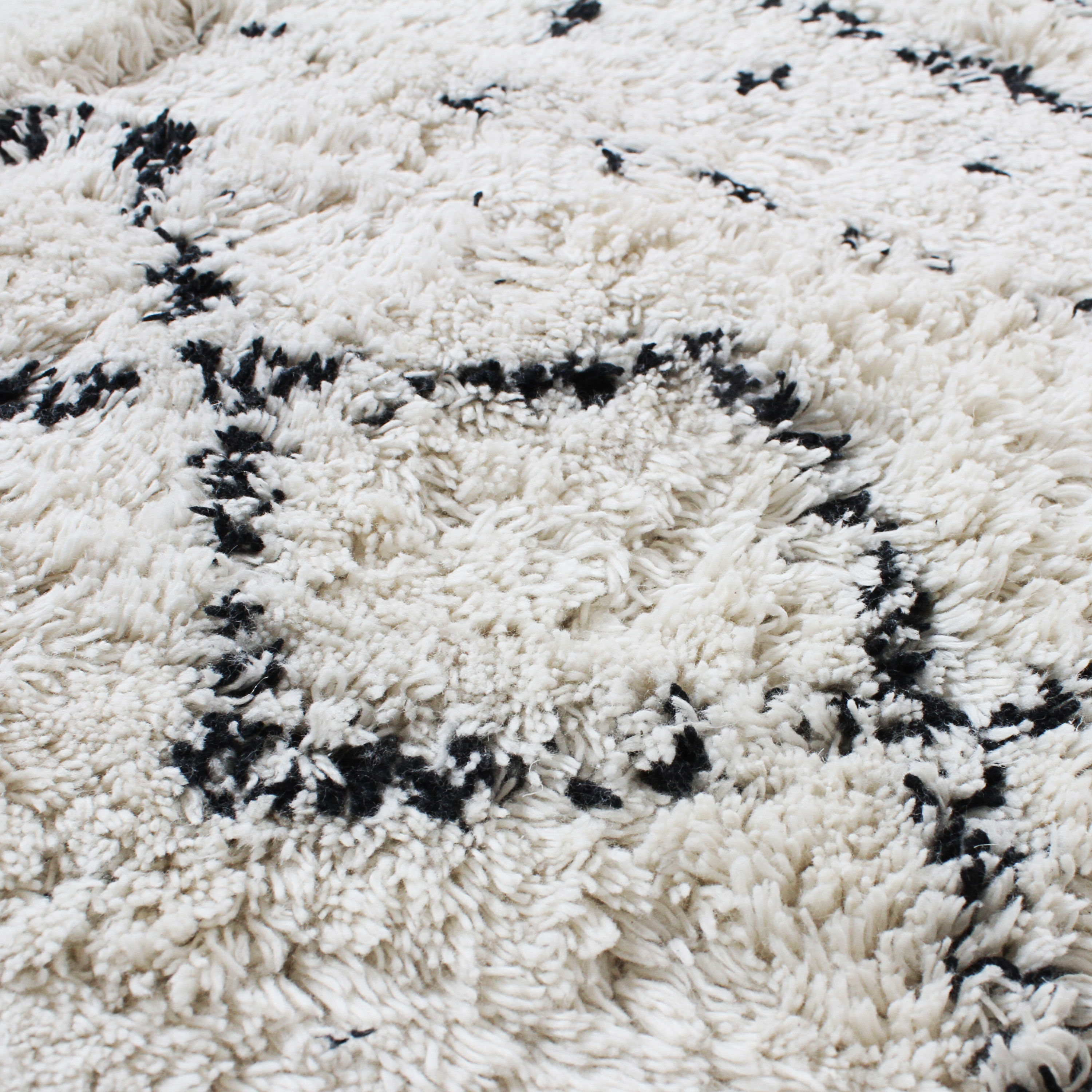 160 x 230 cm berber carpet