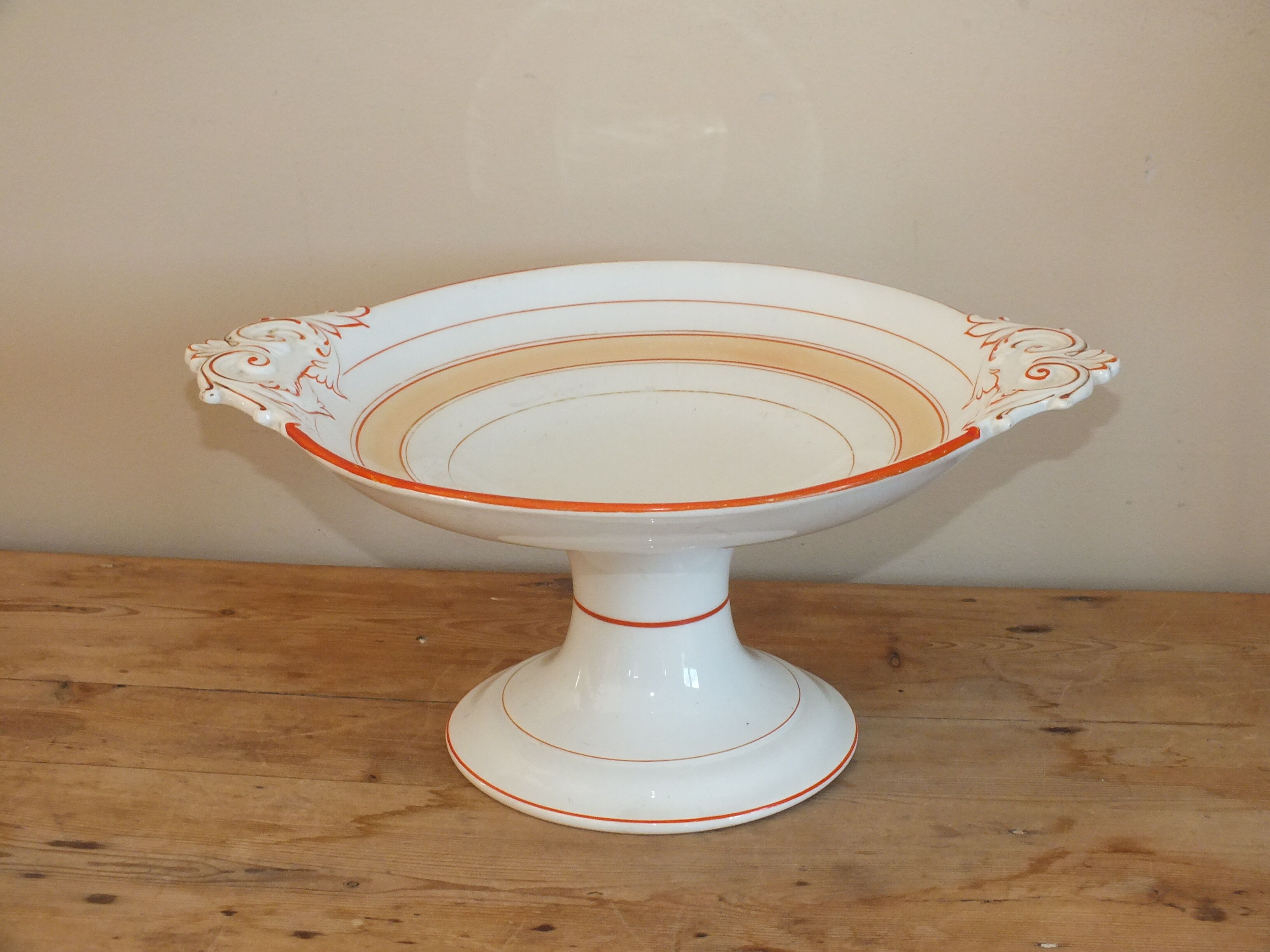 Large cup display Boch Frères Kéramis