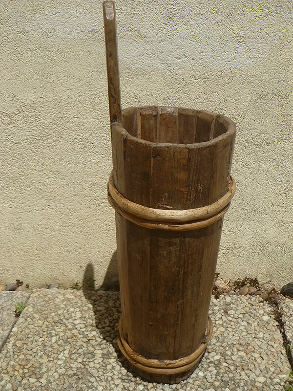 wooden basket to be laid
