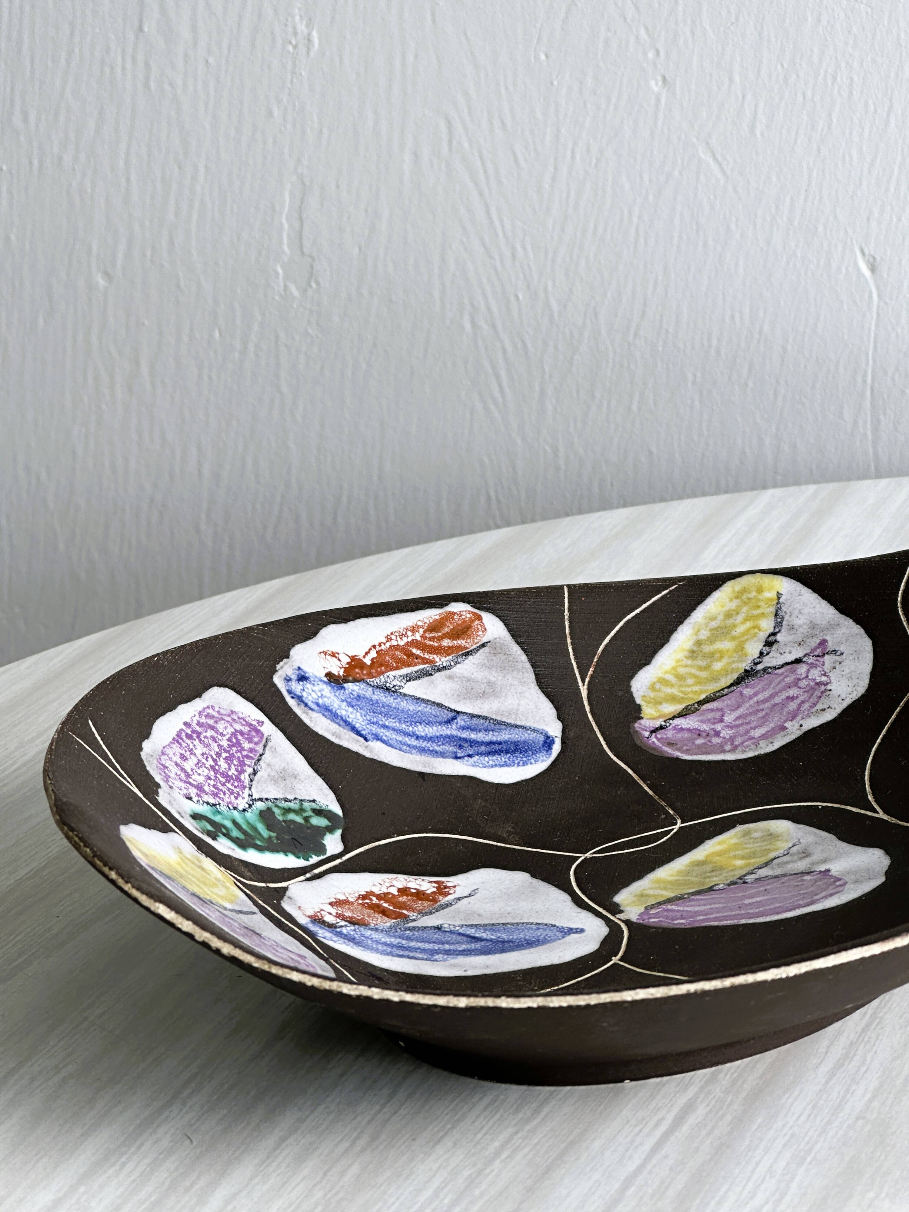 Dish, hand-painted ceramic basket, artistic design.