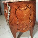 Comfortable style Louis XV rosewood, curved all sides, décor marked with flowers