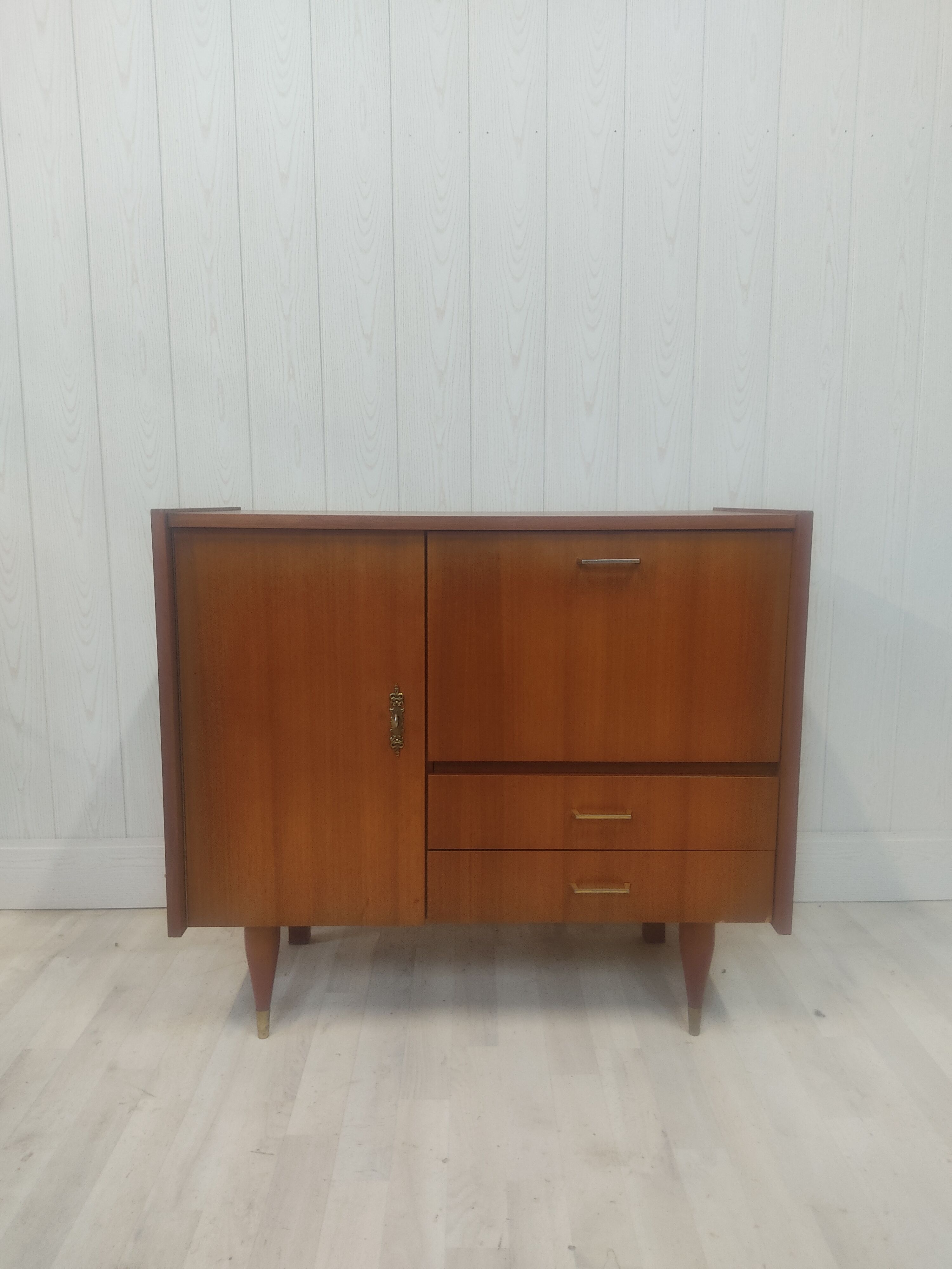 Vintage buffet 60s