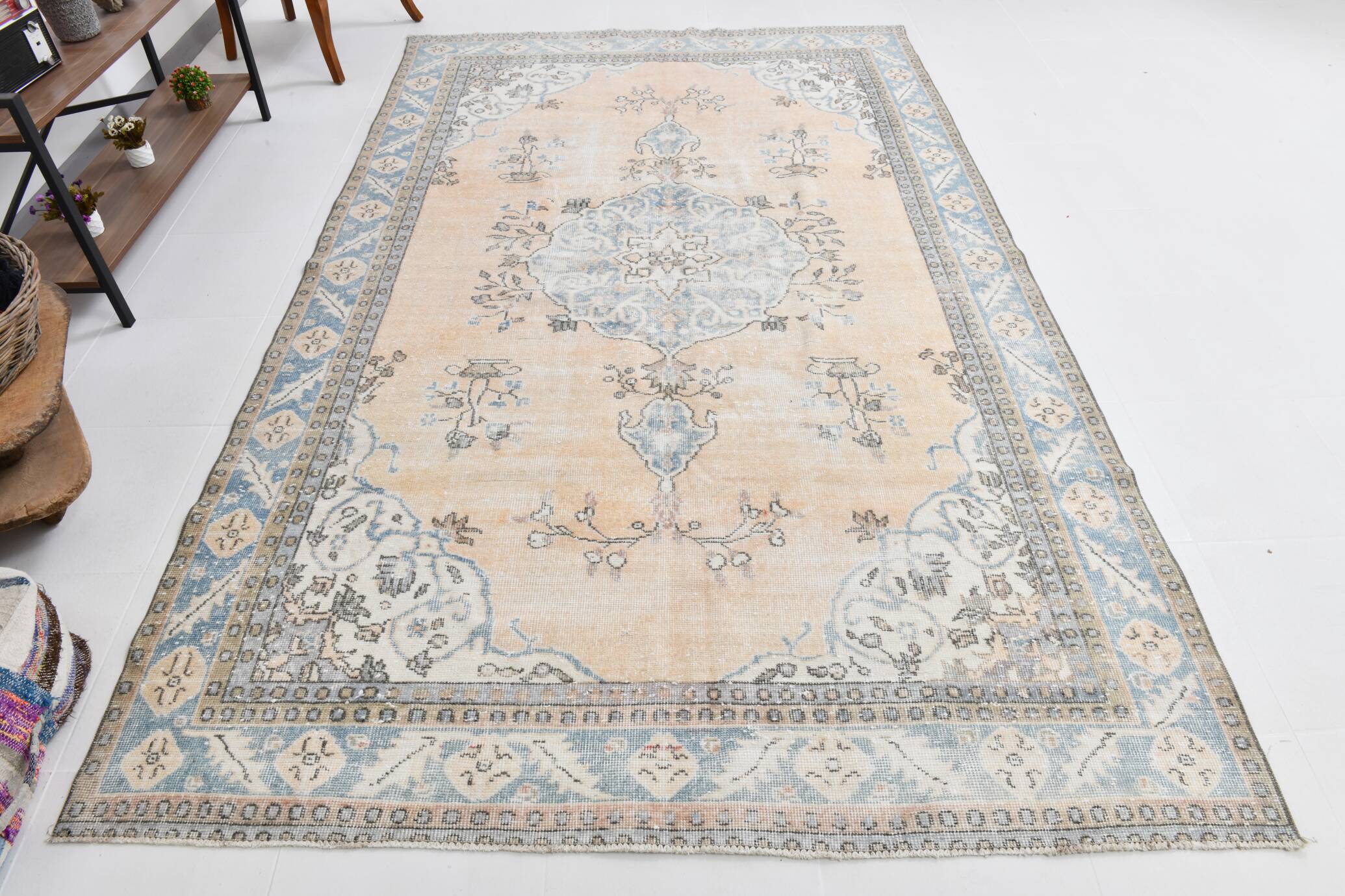 6x10 Pale Orange & Blue Vintage Rug 192x314Cm SK 21428