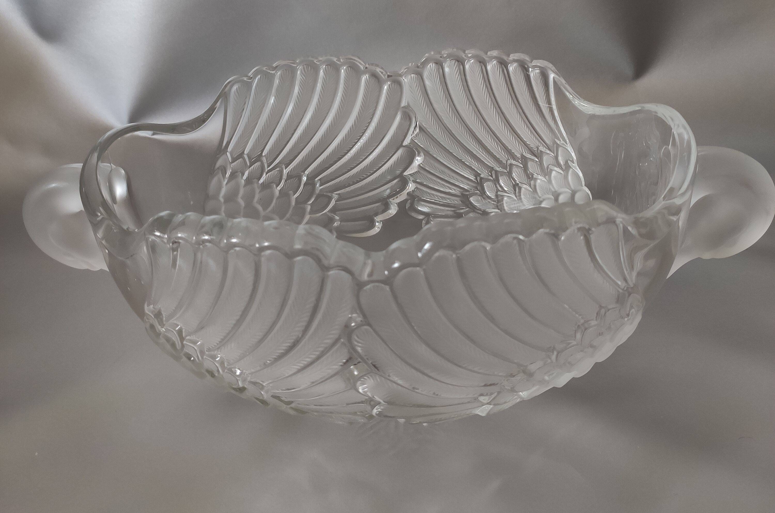 Central coupe in frosted crystal with double swan neck, Mikasa Walther