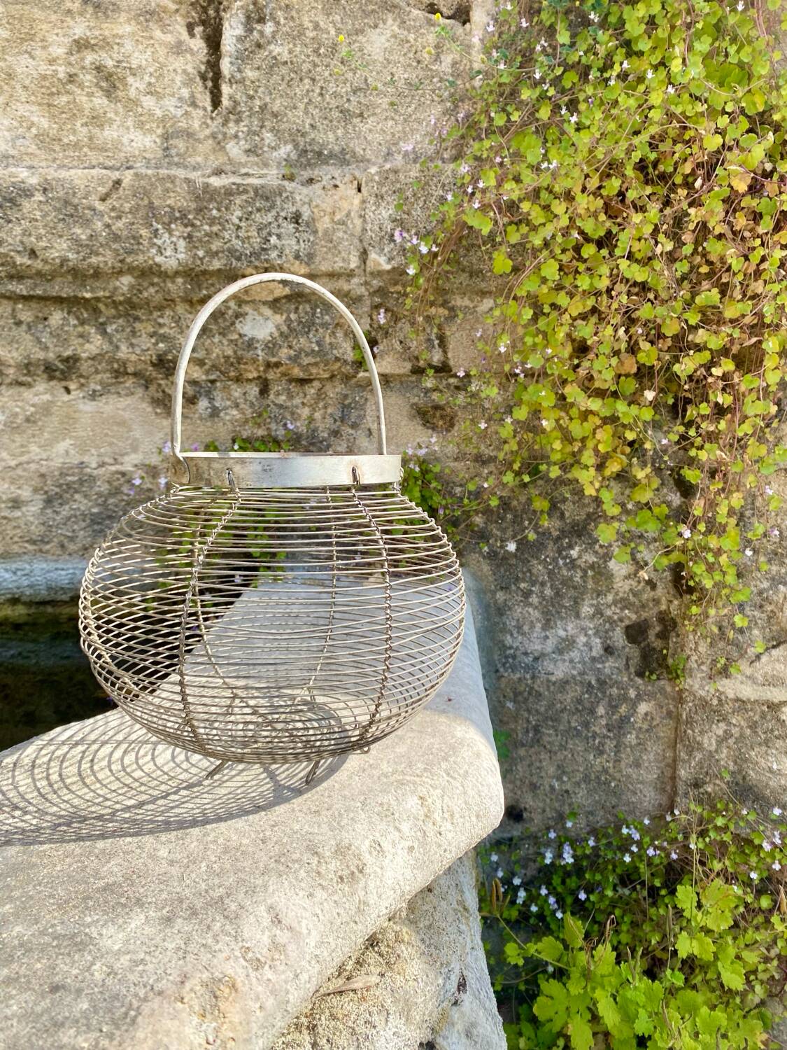 Vintage salad basket