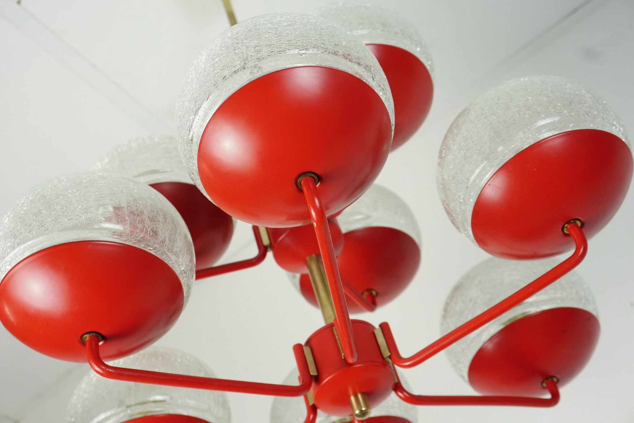 1960s chandelier, red metal and brass, 9 crackle glass shades