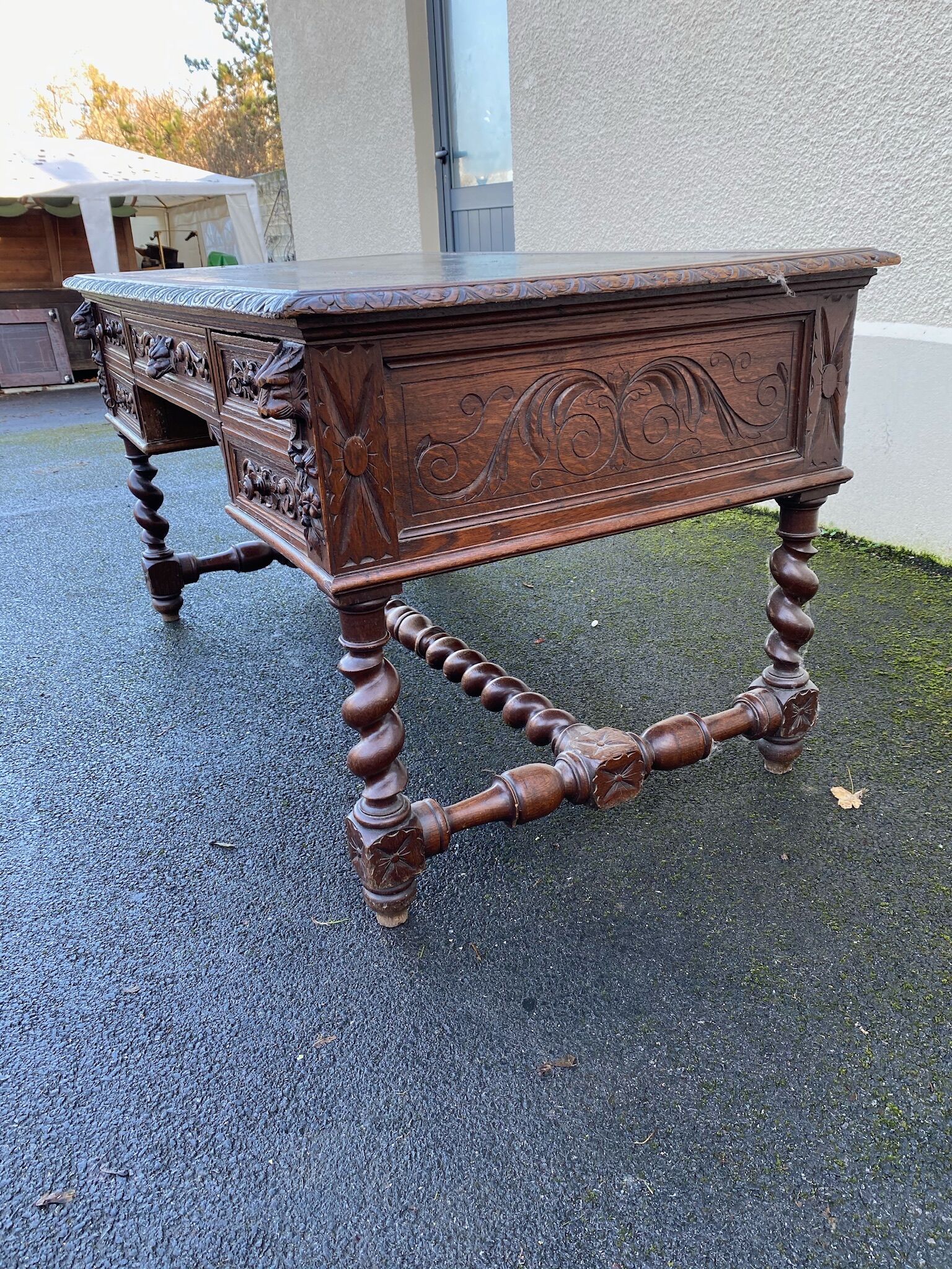 Office Louis xiii twisted