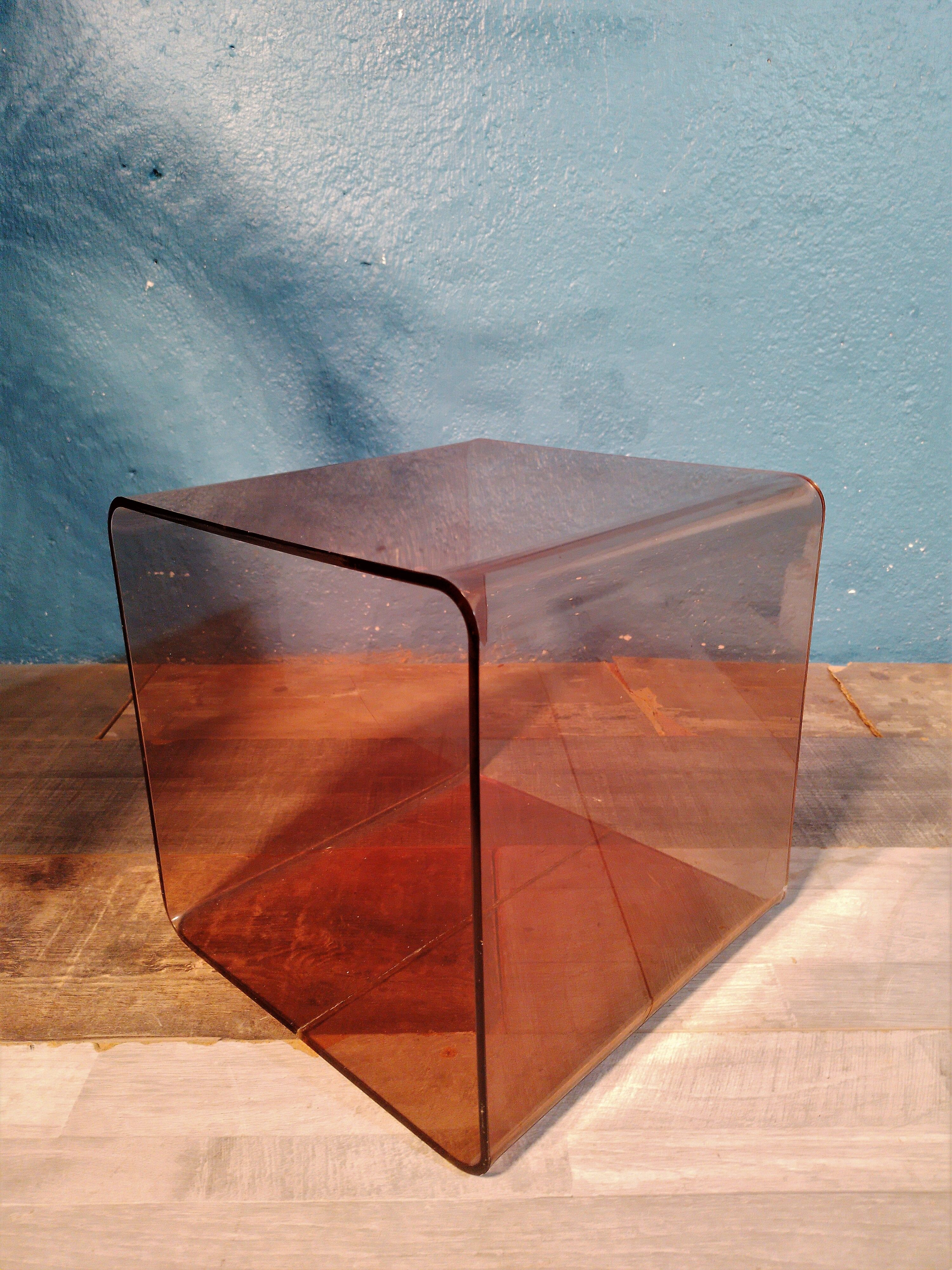 Bouts de canapé plexiglass de Michel Dumas 1970