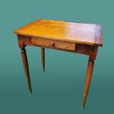 Small desk with 1 drawer in solid wood.