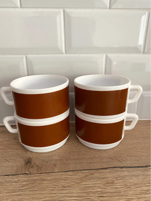 4 tasses Arcopal Cafés Negresco