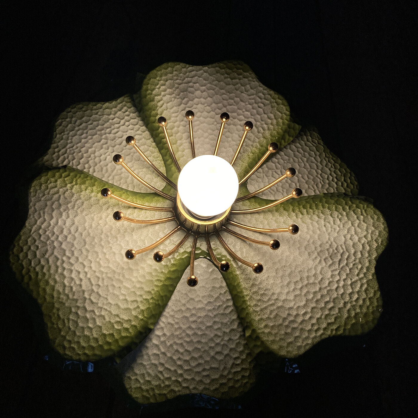 Metal floral lamp to pose La Samaritaine 1970